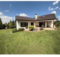 Freist. EFH mit riesigem Garten in Bietigheim-Bissingen (Buch)