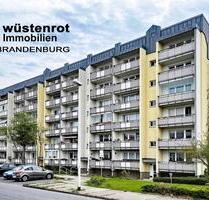 MIT BALKON: RENOVIERTE UND HELLE DREI-RAUM-WOHNUNG MIT KELLERRAUM - Neubrandenburg