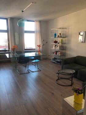 Foto - Große, wunderschöne Altbau Wohnung, super zentral