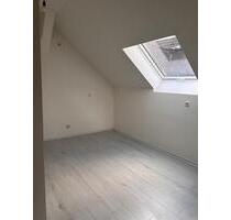 MAX. 2 PERSONEN, MAISONETTE-WOHNUNG BI-WESTEN ZU VERMIETEN - Bielefeld Schildesche