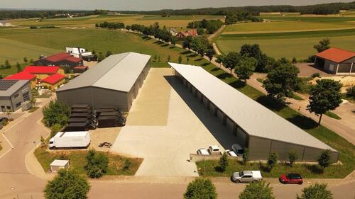 Foto - Lagerhalle Garage Wohnmobilstellplatz Stellplatz