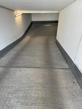 Foto - Tiefgaragenstellplatz zu vermieten!