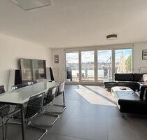 Das Beste aus zwei Welten: Penthouse trifft Reihenhaus - Asperg