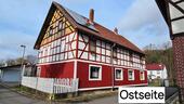 Foto - Wohnhaus mit großen Garage und Garten in Südthüringen