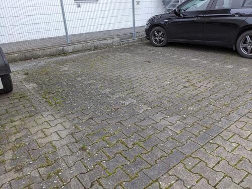 Foto - Parkplatz Stellplatz Mering Bahnhof St.Afra PKW Wohnmobil PENDLER