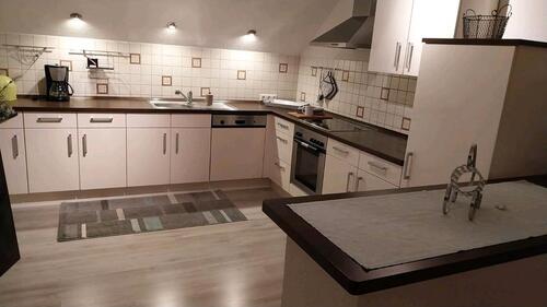 Foto - Dachwohnung - 850,00&nbsp;EUR Kaltmiete, ca.&nbsp; 90,00&nbsp;m&sup2;