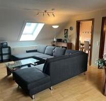 Schöne 4-Zimmerdachgeschosswohnung mit Balkon in Fernwald-Annerod