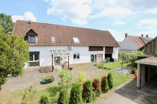 Foto - Freistehendes Einfamilienhaus mit Garten in ruhiger Lage