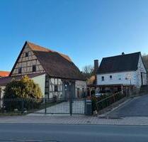 Kleines Bauernaus mit Scheune und Großen Garten - Creglingen