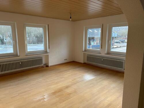 Foto - 3,5-Zimmer-Wohnung mit überdachtem Balkon und Garage - Blaubeuren