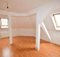 schöne u. gemütliche Dachgeschosswohnung mit Charakter in Zwickau