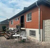 Freistehendes Einfamilienhaus auf 654 m² Traumgrundstück - Dormagen Broich
