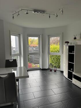 Foto - Einfamilienhaus in Weisenheim am Berg zur Miete