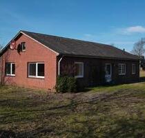 Idyllisches Haus auf großem Grundstück - Tierhaltung möglich - Langenhorn