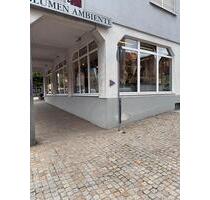 Ladengeschäft in Stein Zentrum - 2.200,00 EUR Kaltmiete, in Stein (PLZ: 90547)