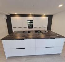 Tolle 110qm 2 ZKB mit Einbauküche und 2 Stellplätzen 4km von SLS - Überherrn