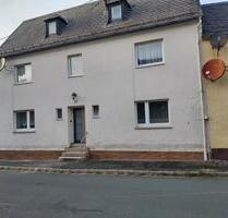 Charmantes Altbau-Reiheneckhaus in ruhiger Lage von Weißdorf