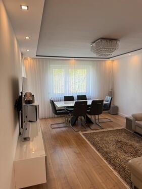 Foto - 4 Zimmer Etagenwohnung zum Kaufen in Karlsdorf-Neuthard