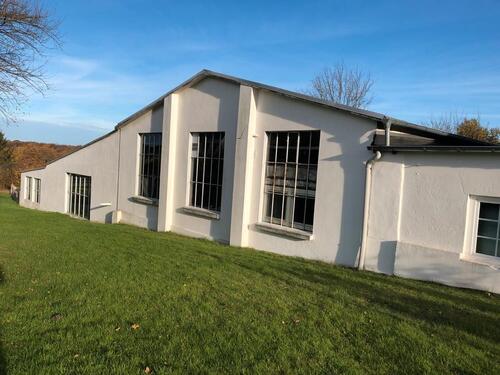 Foto - Lagerhalle, Produktionshalle mit Büro, großzügige Freifläche