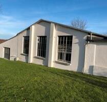 Lagerhalle, Produktionshalle mit Büro, großzügige Freifläche - Wermelskirchen