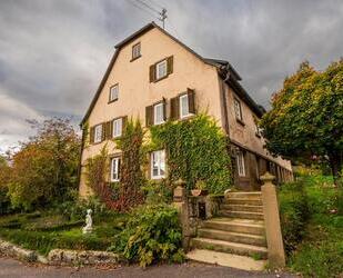 Exklusive Chance: Großes Hohenloher Bauernaus zu vermieten! - Neuenstein