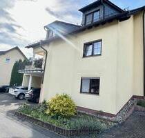 Helle 4-Zimmer-Dachgeschosswohnung mit Balkon - Wächtersbach