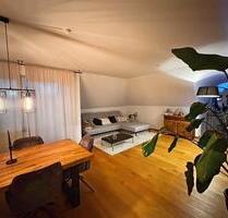 Wohnen über den Dächern von Trier – Stilvolle 3-ZKB-DG Wohnung in der Südallee