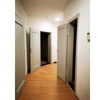 6 Raum Wohnung 125 qm - 980,00&nbsp;EUR Kaltmiete, ca.&nbsp; 125,00&nbsp;m&sup2; in Bitterfeld-Wolfen (PLZ: 06749)