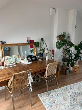 Foto - Lichtdurchflutete 2 Z. Dg Wohnung mit EBK, 2 Balkonen in Leipzig