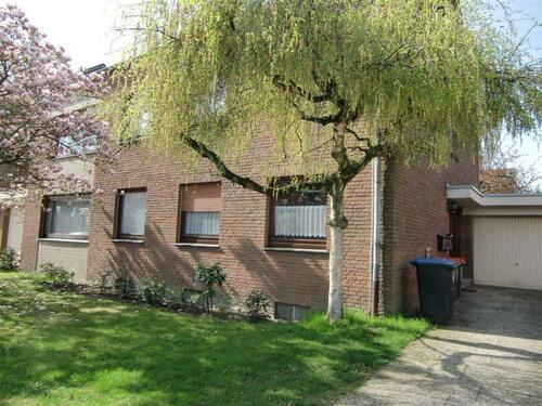 Foto - IM 3-Familienhaus Dinslaken-Bruch Dachterrasse - Wohnraum - Büro