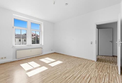Foto - Helle 4-Raum-Wohnung mit Stellplatz in Dresden-Cotta!