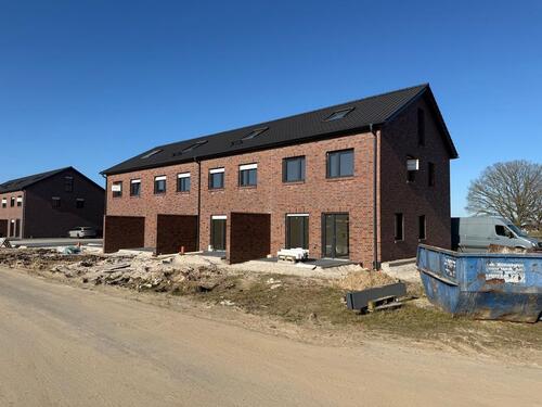 Foto - Rastede - Im Göhlen: Neubau-Reihenmittelhaus mit Einbauküche als Erstbezug