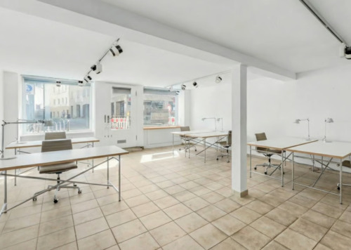 Foto - Schreibtischplätze in schönem Ladenbüro mitten in der Altstadt