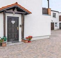 EinZweifamilienhaus - 249.000,00&nbsp;EUR Kaufpreis, ca.&nbsp; 175,00&nbsp;m&sup2; in Wittichenau (PLZ: 02997)