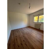 Erstbezug: 3-Zimmer-Wohnung mit Balkon, Dillenburg-Manderbach