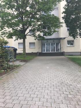 Foto - Balkonwohnung in ruhigem Mehrfamilienhaus