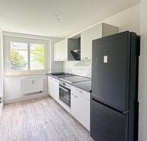 !! Grün und Ruhig Wohnen !! Helle 2-Zimmer-Wohnung mit Einbauküche und Tageslichtbad - Chemnitz Borna-Heinersdorf