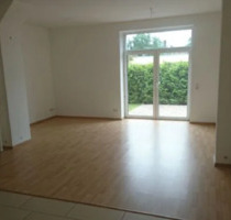 Luxuriöse, helle moderne 4-Raum-Wohnung mit Garten, Terrasse und Garagenstellplatz - Fürstenwalde (Spree)