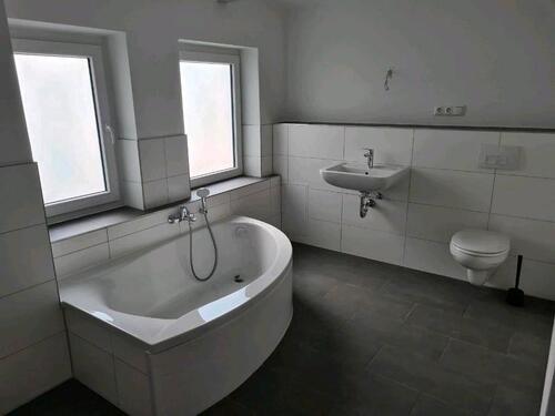 Foto - 6 Zimmer Mehrfamilienhaus, Wohnhaus zur Miete in Schönewörde