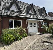 Eigenheim mit Mieteinnahmen: Gepflegtes Haus mit Einliegerwohnung - Laer