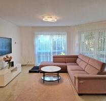 Helle 3-Zimmer Erdgeschosswohnung mit Terrasse & zwei Stellplätze - Flörsheim am Main