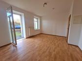 Foto - 1 Zimmer für Pflegebedürftige mit Bad und Zugang zum Garten