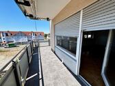 Foto - Großzügige 3-Zimmer-Wohnung mit Stellplatz in schöner Lage von Si