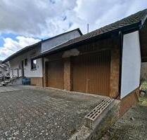 Freistehendes Haus mit großem Grundstück - Gaugrehweiler