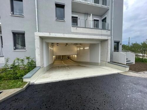 Foto - Tiefgaragenstellplatz am Hauptbahnhof Augsburg zu vermieten – Bau