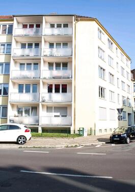 Foto - Großzügige sonnige 2 Zimmer Wohnung Stadtfeld Ost