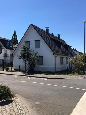 Foto - Kernsanierte Doppelhaushälfte, in der Nähe von S-Bahn