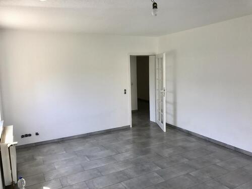 Foto - 4-Zimmer-Wohnung mit Garten, Stellplatz ab 1.10.2025
