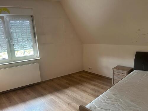 Foto - Dachgeschoßwohnung in Halle zur Miete
