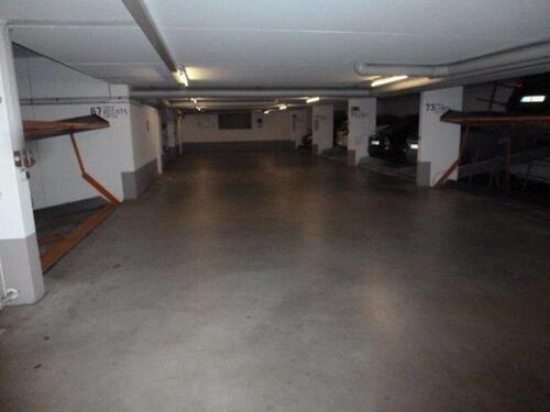 Foto - Tiefgaragenstellplatz - 60,00 EUR Miete,